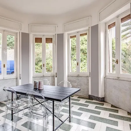 Appartement Aweshomeitaly - Bay Windows *