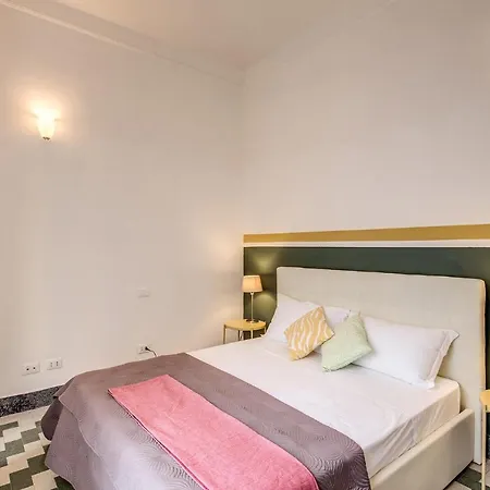 Aweshomeitaly - Bay Windows Apartment La Spezia
